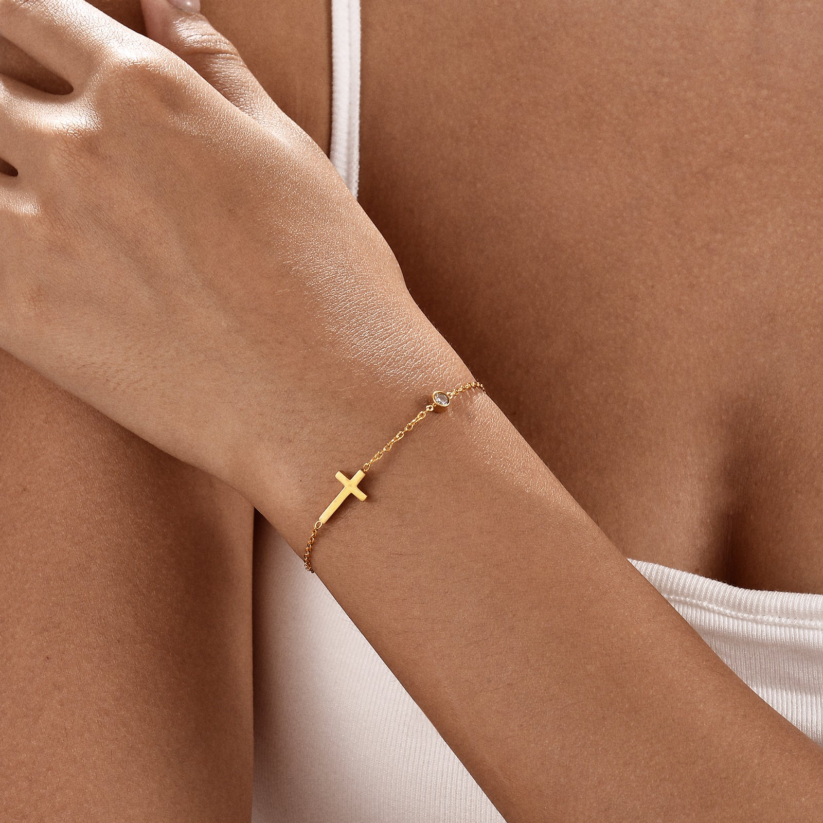 Cross Solitaire Bracelet