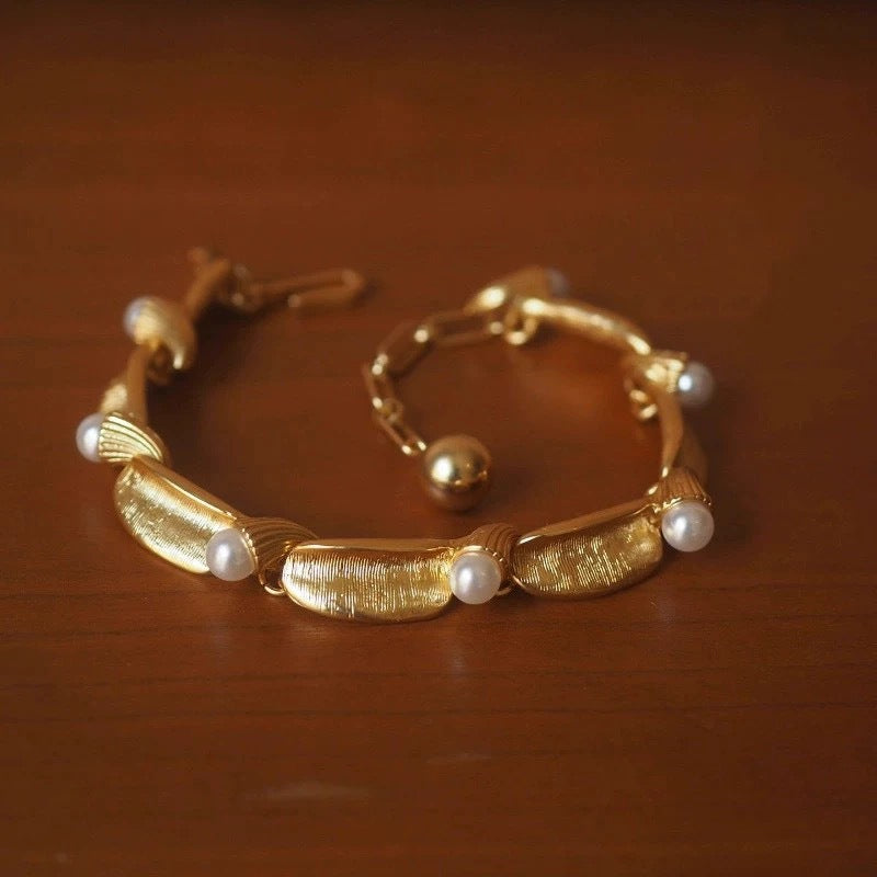 Brushed imitation pearl bracelet women's ancient style niche design European and American style niche retro