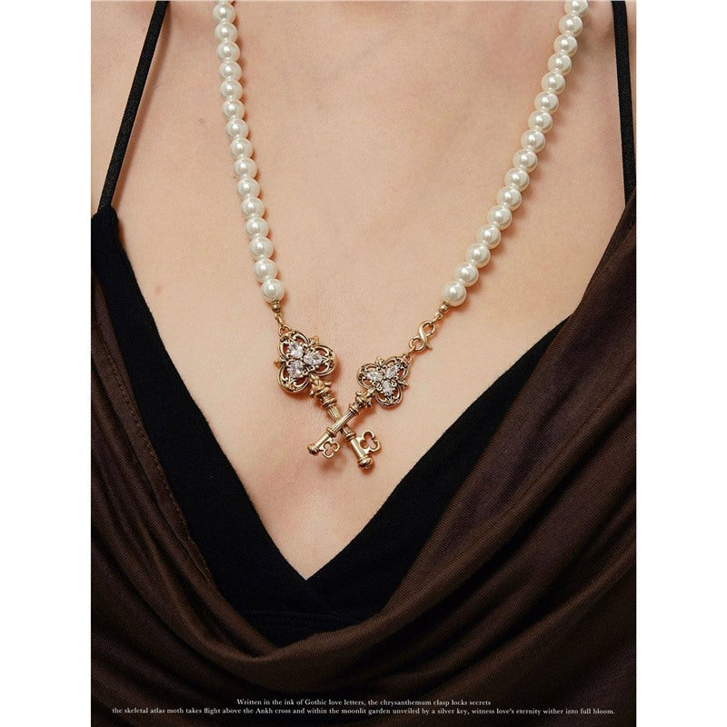 Potato Love Lock Cylinder Series Embossed Cross Key Pearl Necklace Female