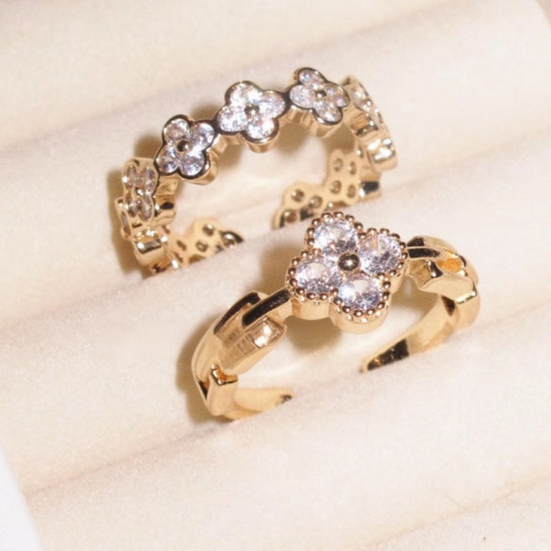 Douyin popular Internet celebrity with the same iris light rhyme~ Qianjin texture European and American ring set