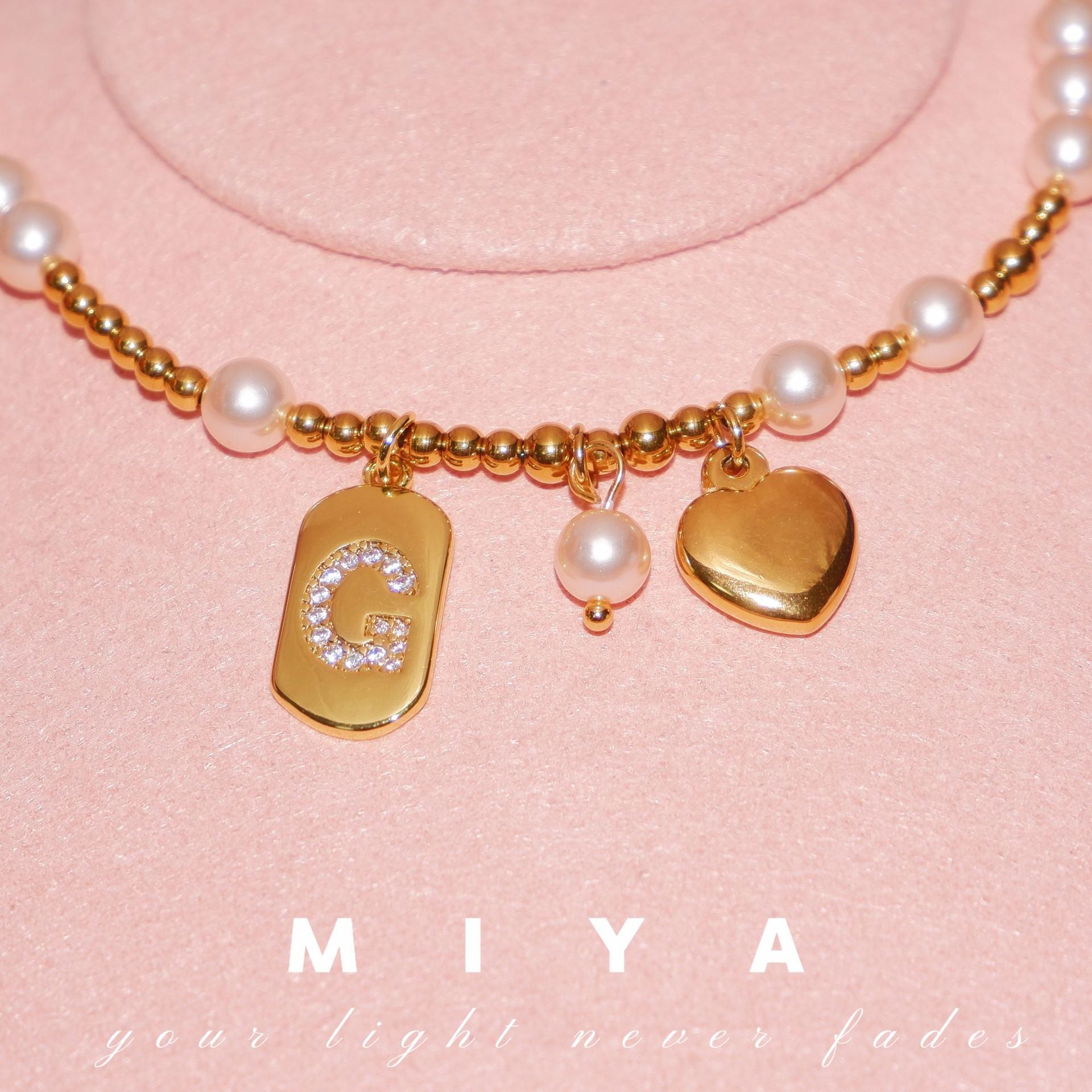 ins cross-border popular niche letter 26 letter necklace, Spice Girl autumn and winter caramel pearl letter limited necklace