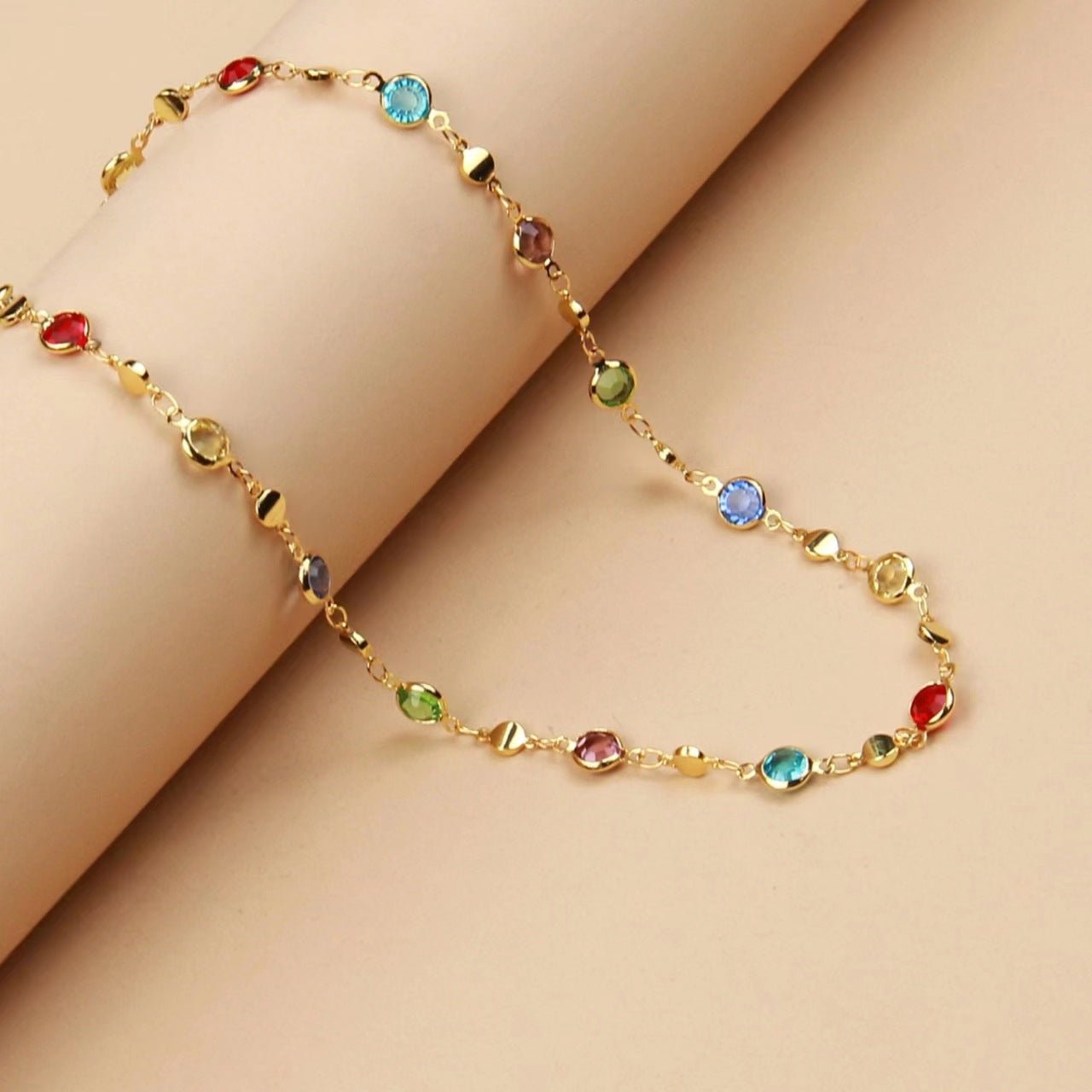 Simple European and American cross-border hot-selling colored zircon three-dimensional necklace, romantic necklace collarbone chain Amazon hot versatile