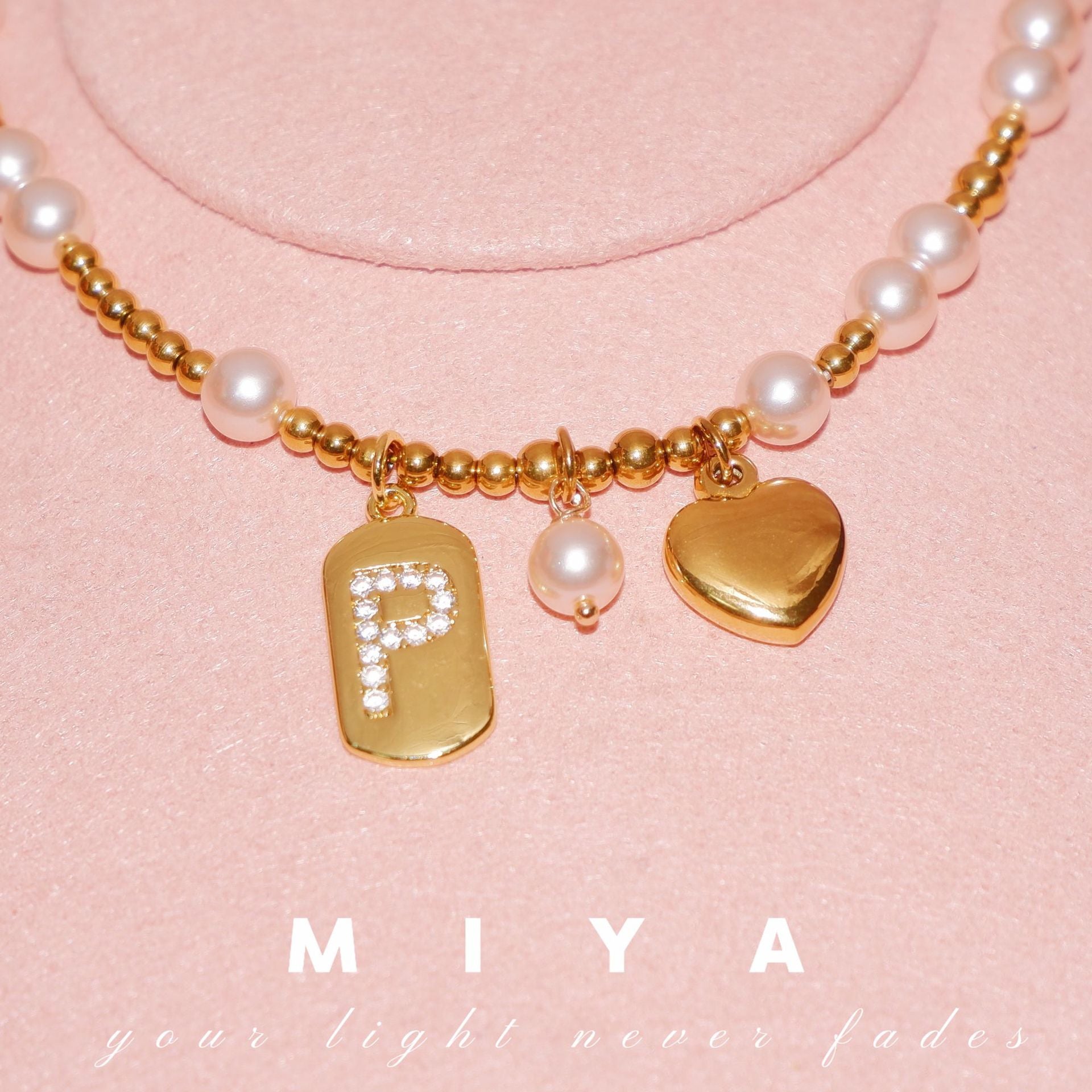 ins cross-border popular niche letter 26 letter necklace, Spice Girl autumn and winter caramel pearl letter limited necklace