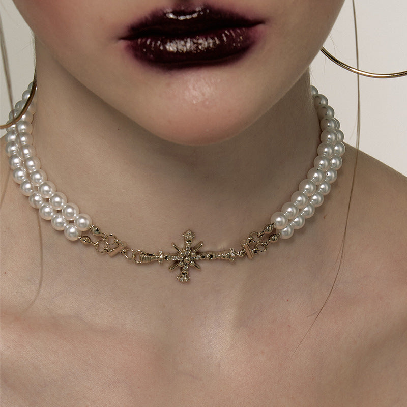 Niche design retro baroque romantic pearl snowflake cross splicing chocker