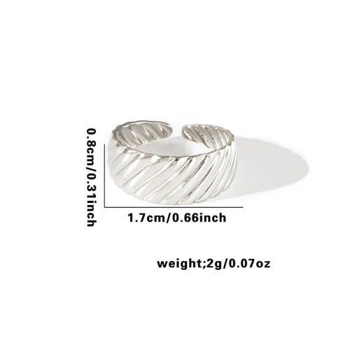Fishtail high-end titanium steel ring fashion personality niche cross-border new palm plaid love non-fading ring