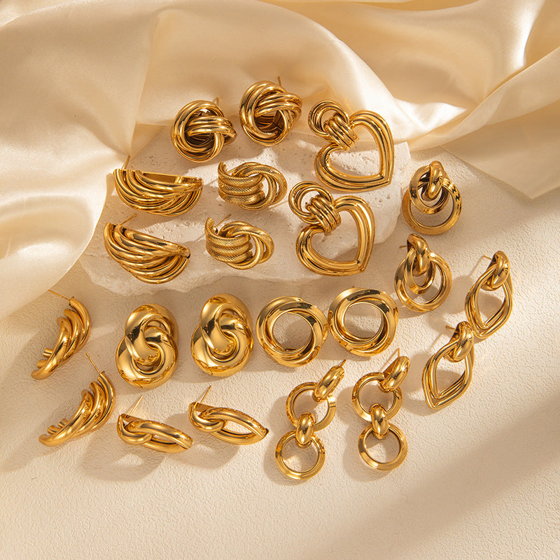 European and American retro titanium steel round stud earrings fashion niche geometric earrings light luxury high sense love earrings women's wholesale