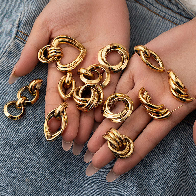 European and American retro titanium steel round stud earrings fashion niche geometric earrings light luxury high sense love earrings women's wholesale