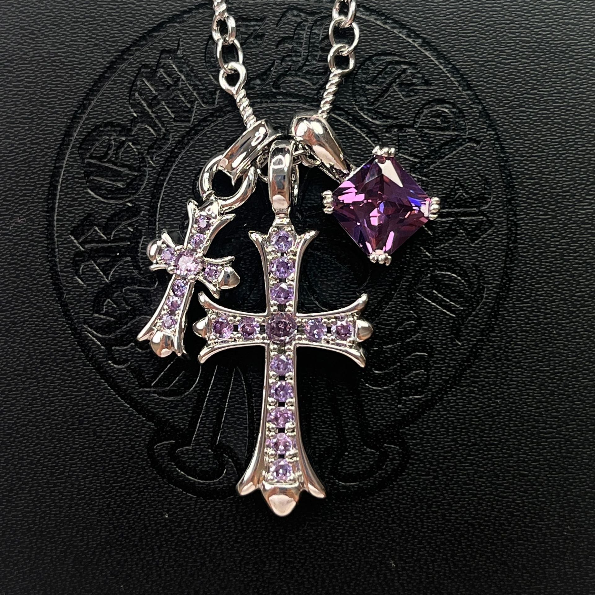 Sugar cube cross, full zircon cross necklace pendant, super high color retention, couple trendy punk hip-hop necklace.
