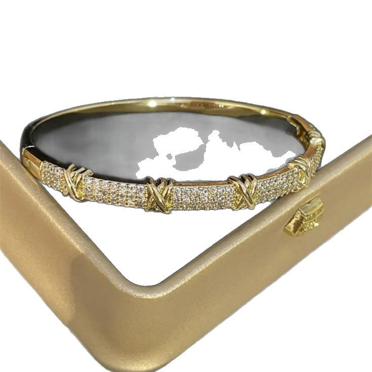 New copper electroplated 22K gold jewelry two-color simple zircon jewelry open bracelet gold letter bracelet