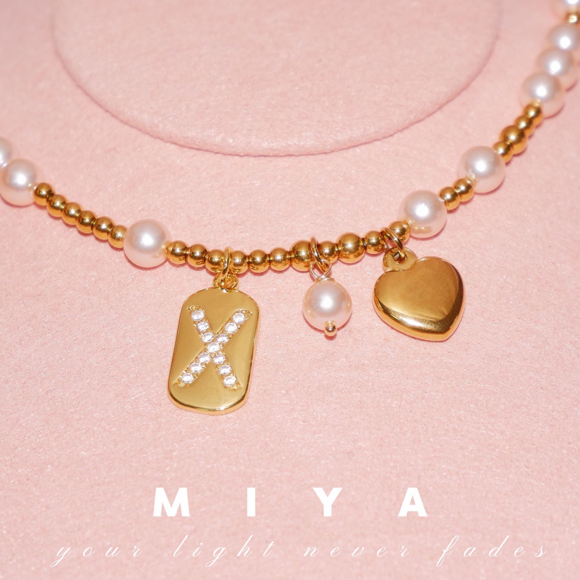 ins cross-border popular niche letter 26 letter necklace, Spice Girl autumn and winter caramel pearl letter limited necklace