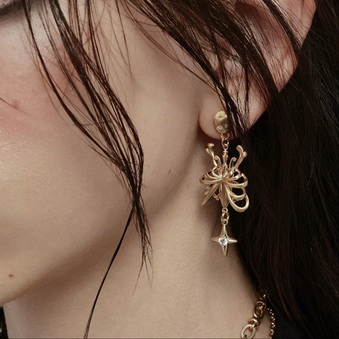 New hot-selling, sphenoid bone · symbiosis series butterfly stud earrings, high-end fashion stud earrings, earrings, women's wholesale