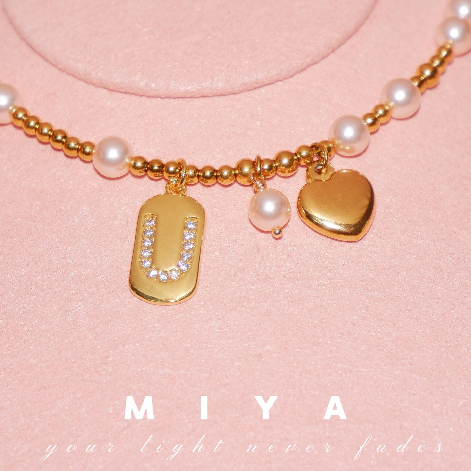 ins cross-border popular niche letter 26 letter necklace, Spice Girl autumn and winter caramel pearl letter limited necklace