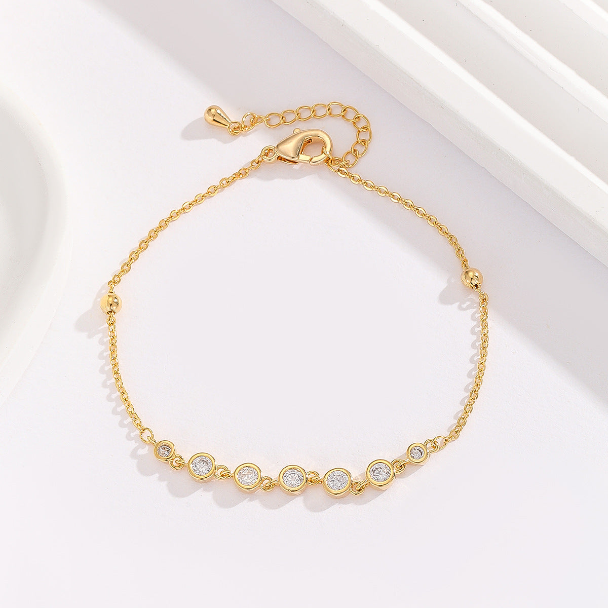 Cross-border explosive jewelry round love electroplating high-grade zircon gold-plated adjustable bracelet wholesale female