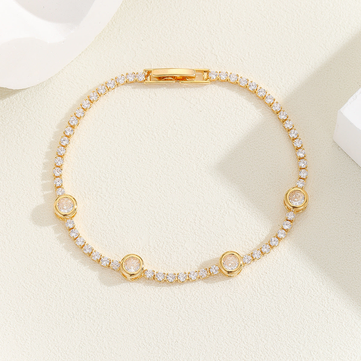 Cross-border explosive jewelry round love electroplating high-grade zircon gold-plated adjustable bracelet wholesale female