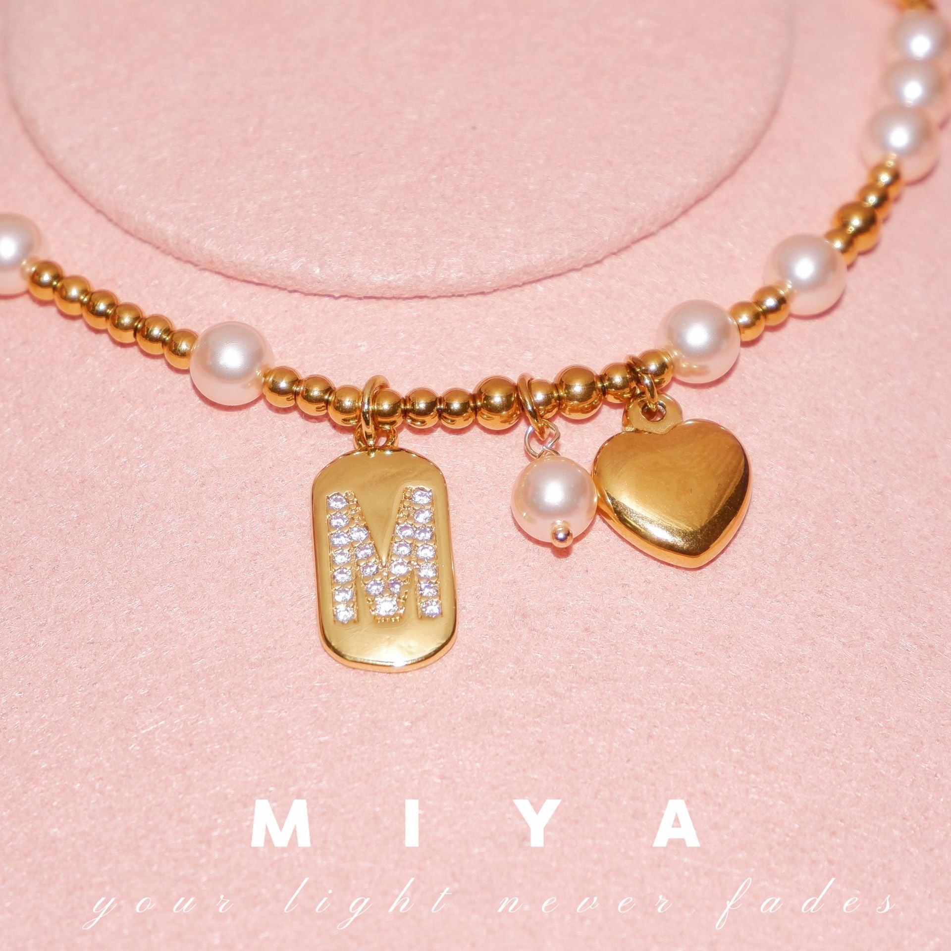 ins cross-border popular niche letter 26 letter necklace, Spice Girl autumn and winter caramel pearl letter limited necklace