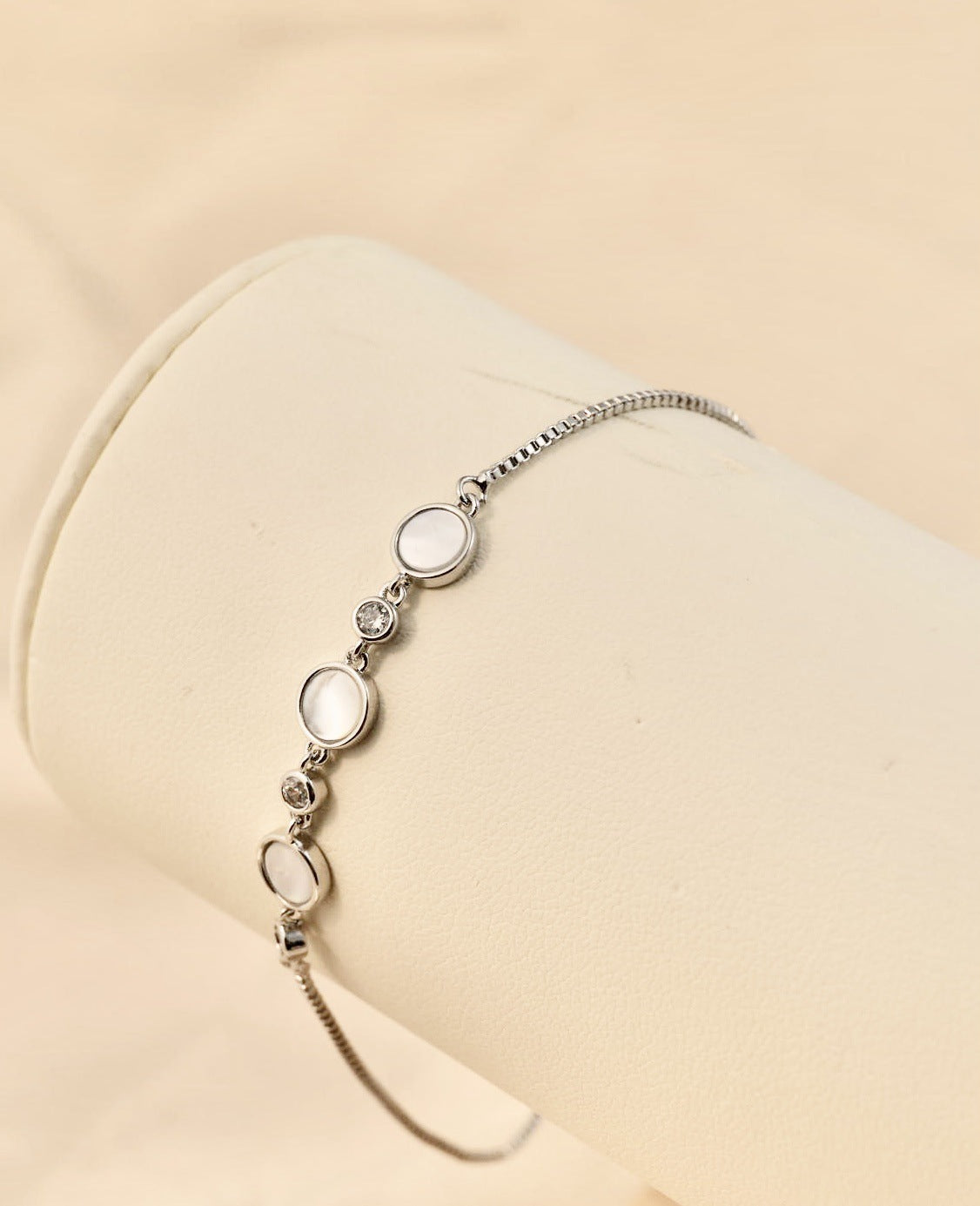 Cross-border explosive jewelry round love electroplating high-grade zircon gold-plated adjustable bracelet wholesale female