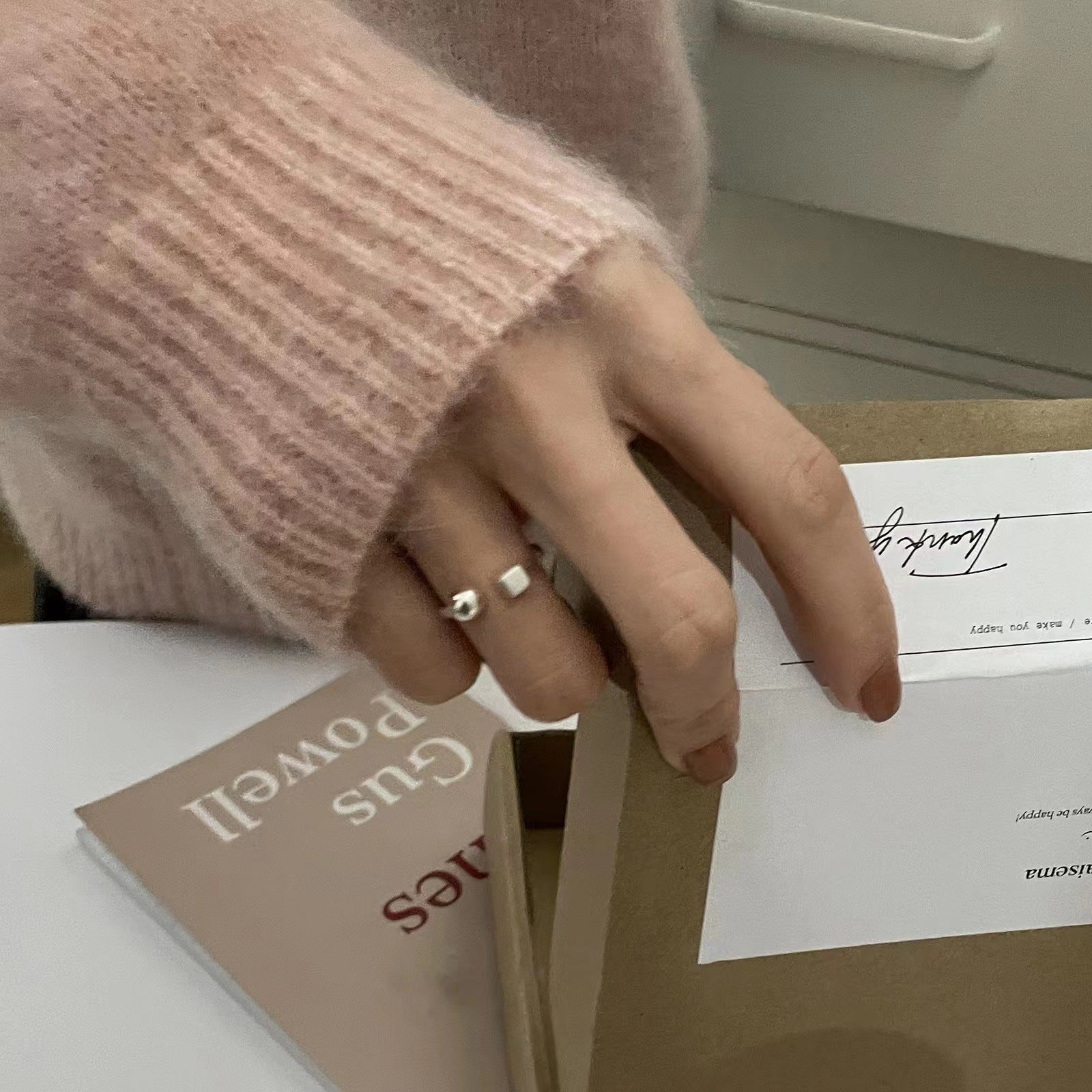 Ring female niche ins wind opening design cold girlfriend retro wholesale jewelry does not fade set pearl