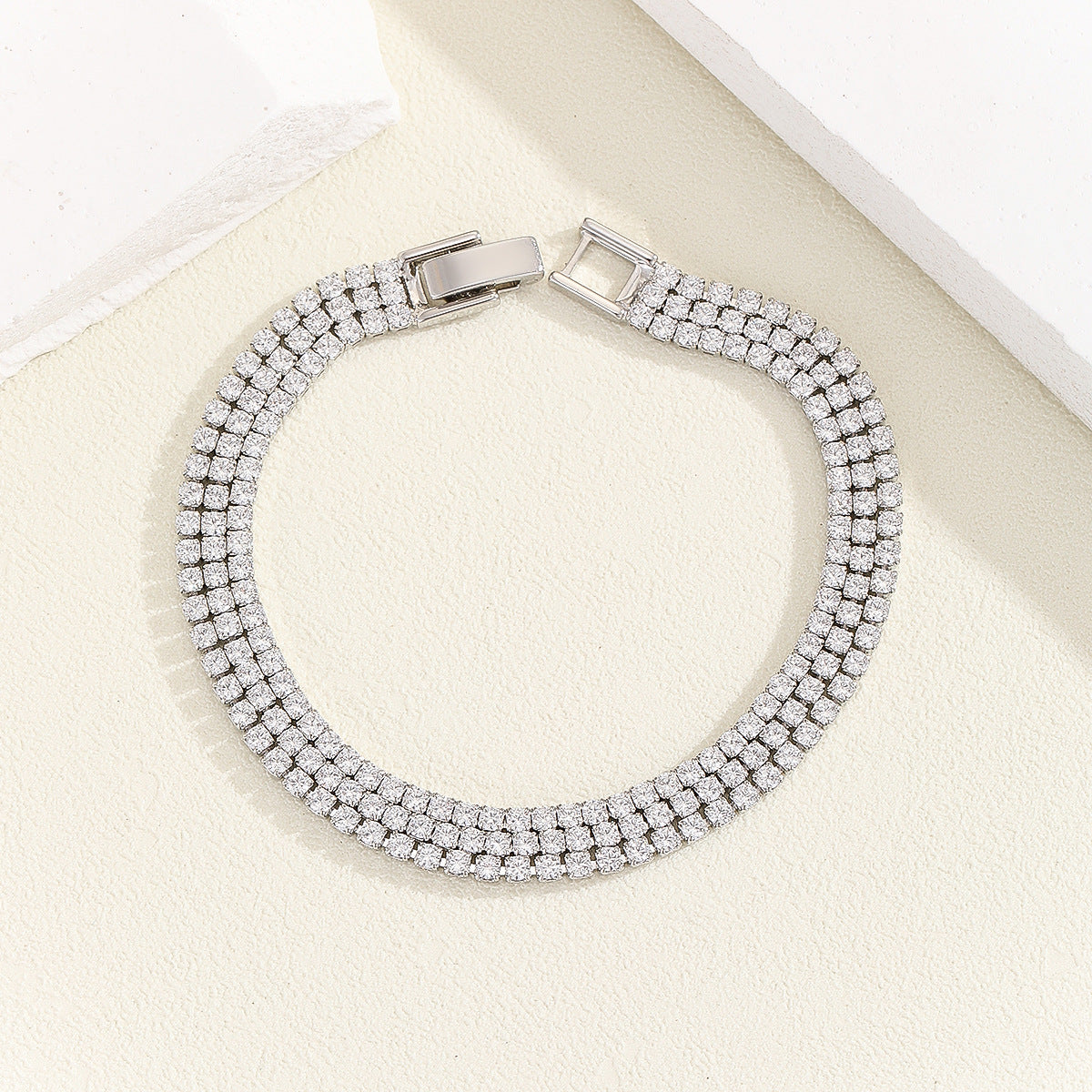 Cross-border explosive jewelry round love electroplating high-grade zircon gold-plated adjustable bracelet wholesale female