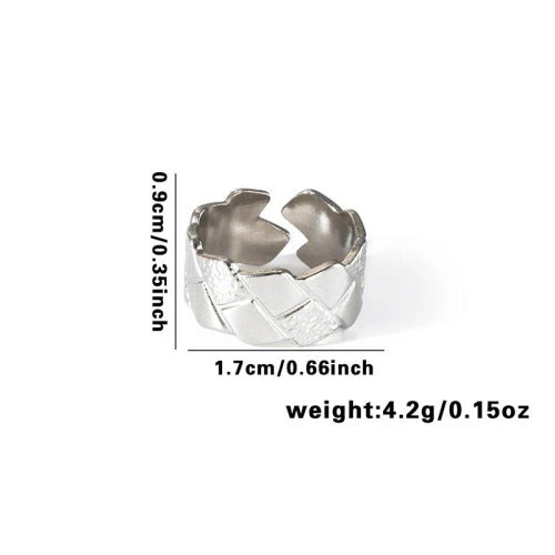 Fishtail high-end titanium steel ring fashion personality niche cross-border new palm plaid love non-fading ring