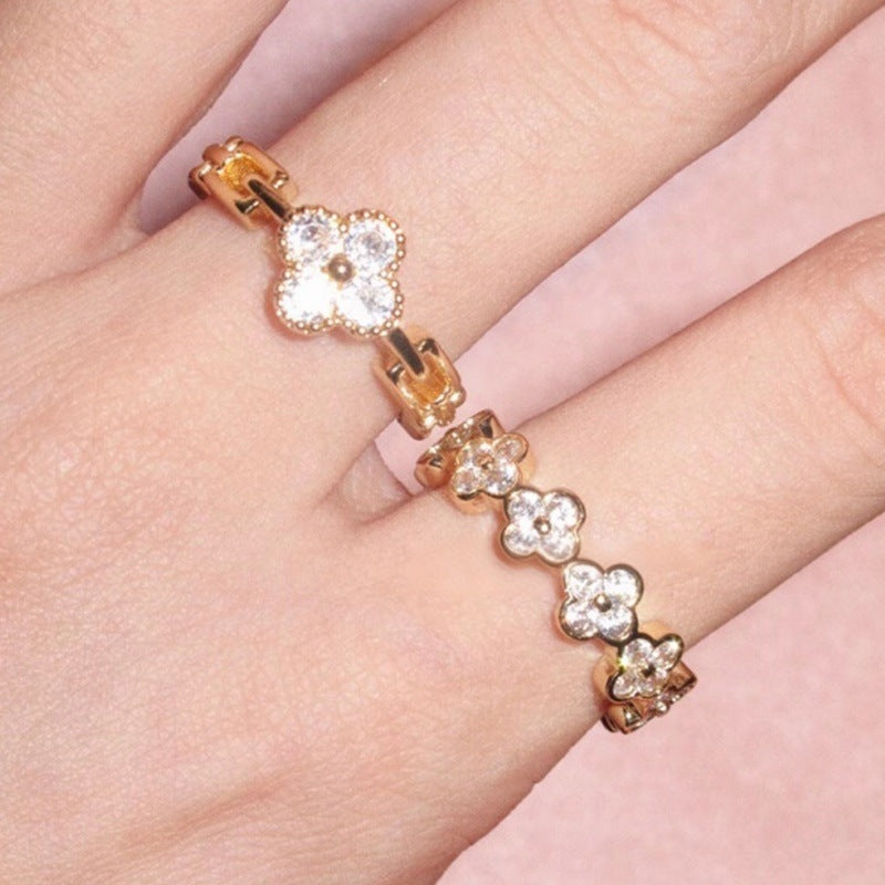 Douyin popular Internet celebrity with the same iris light rhyme~ Qianjin texture European and American ring set