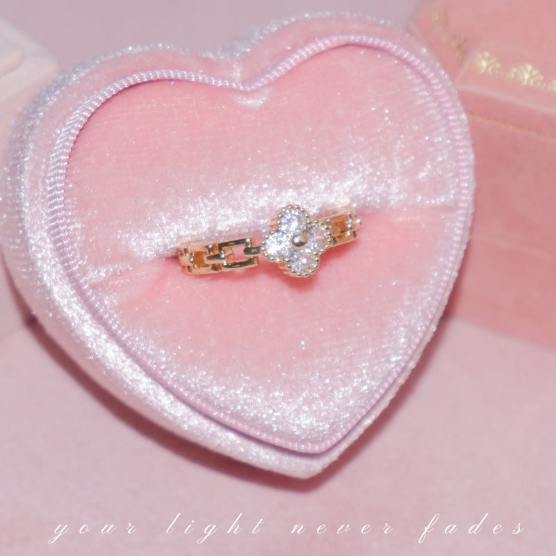 Douyin popular Internet celebrity with the same iris light rhyme~ Qianjin texture European and American ring set