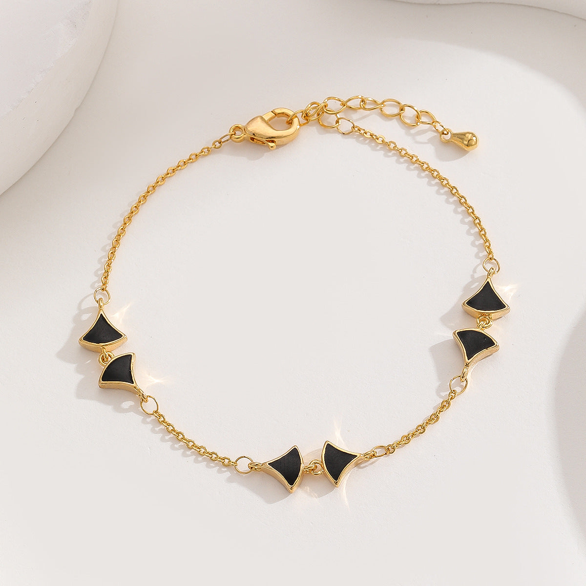 Cross-border explosive jewelry round love electroplating high-grade zircon gold-plated adjustable bracelet wholesale female