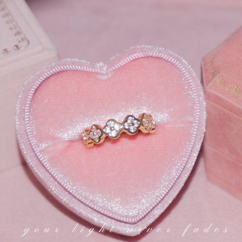 Douyin popular Internet celebrity with the same iris light rhyme~ Qianjin texture European and American ring set